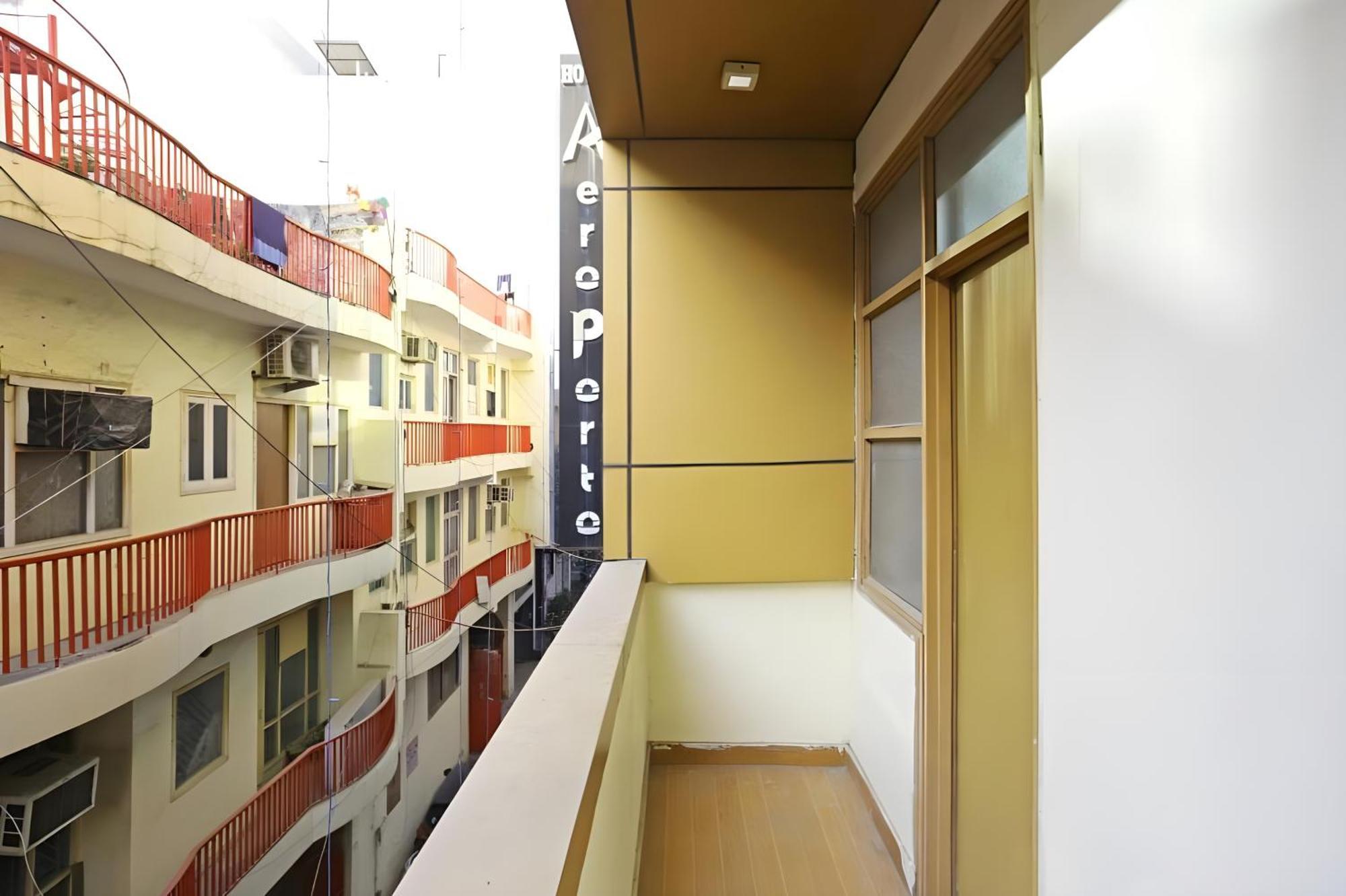 Aeroporto Drop Off Facility Hotel 4*
